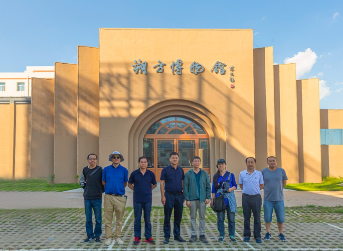 韩建业教授到访榆林朔方博物馆